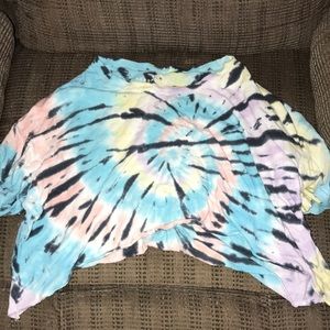 Really cute cropped shirt